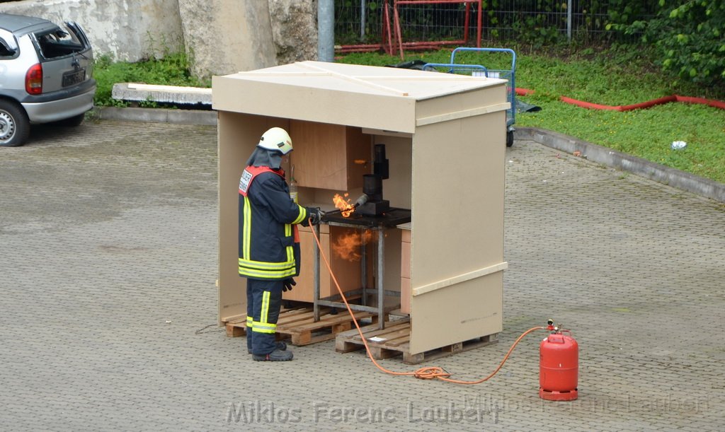 Tag der Offenen Tuer BF Koeln Weidenpesch Scheibenstr P513.JPG